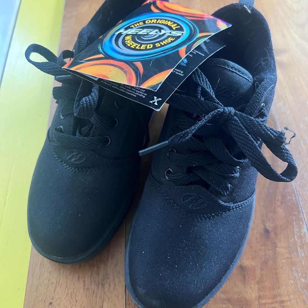 Heelys Kids Black Sneakers Size 4 - worn once